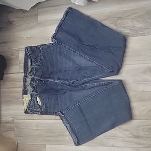 Abercrombie and Fitch Kilburn Low Rise Boot Cut Jean W32 L34